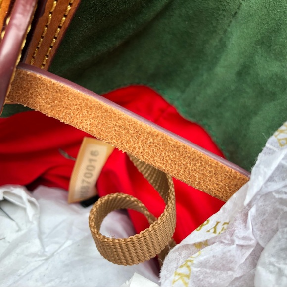 NWT Dooney & Bourke Florentine Buckley Bag in Natural - Picture 9 of 12